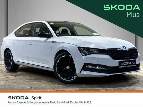 Skoda Superb Hatchback, Petrol, 2021, White