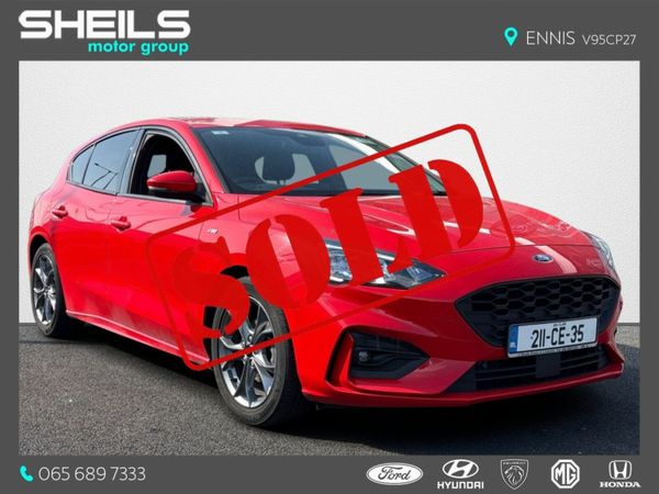 Ford Focus Hatchback, Diesel, 2021, Red