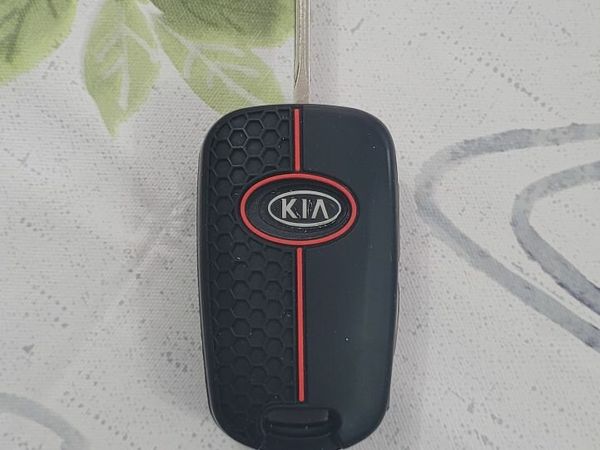 Kia Picanto Hatchback, Petrol, 2011, Silver