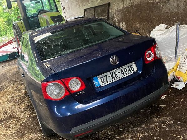 Volkswagen Jetta Saloon, Petrol, 2007, Blue