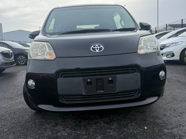 Toyota Porte Hatchback, Petrol, 2012, Black