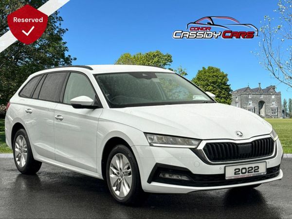 Skoda Octavia Estate, Diesel, 2022, White