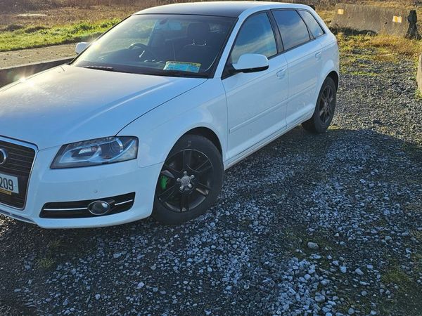 Audi A3 Hatchback, Petrol, 2012, White