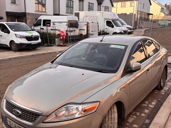 Ford Mondeo Hatchback, Diesel, 2010, Gold