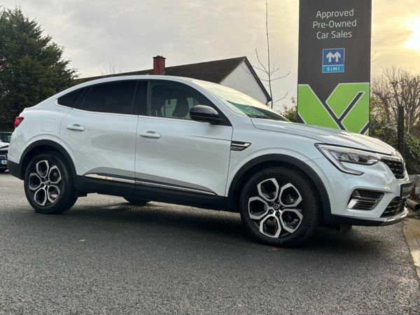 Renault Arkana Hatchback, Petrol, 2023, White