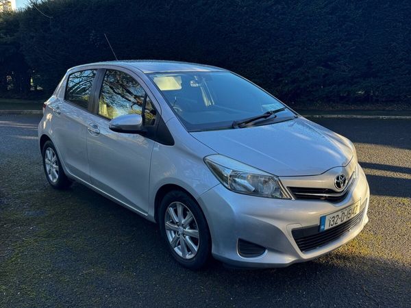 Toyota Yaris Hatchback, Diesel, 2013, Silver