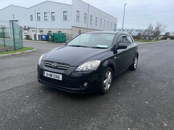 Kia Ceed Hatchback, Petrol, 2010, Black