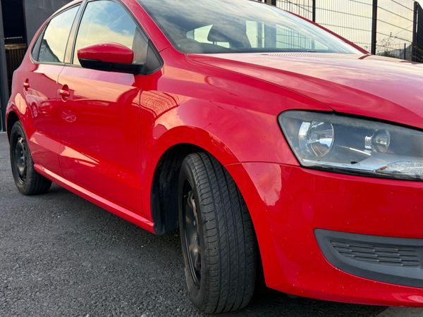Volkswagen Polo Hatchback, Petrol, 2010, Red