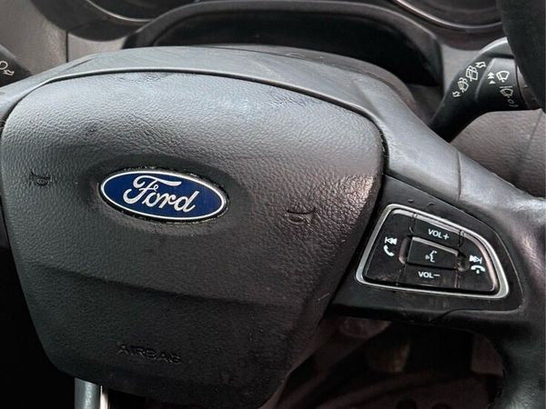 Ford Focus Hatchback, Diesel, 2016, Brown