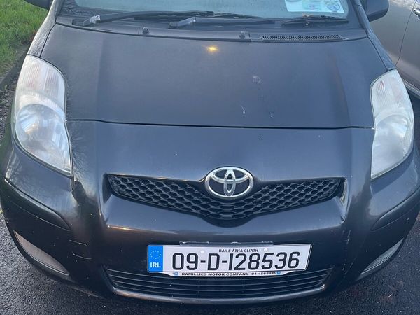 Toyota Yaris Hatchback, Petrol, 2009, Black