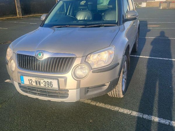 Skoda Yeti SUV, Diesel, 2012, Beige