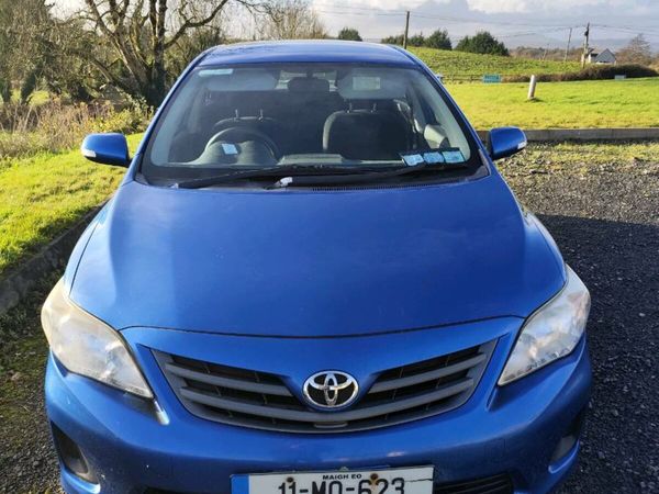 Toyota Corolla Saloon, Diesel, 2011, Blue