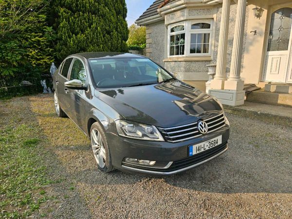 Volkswagen Passat Saloon, Diesel, 2014, Grey