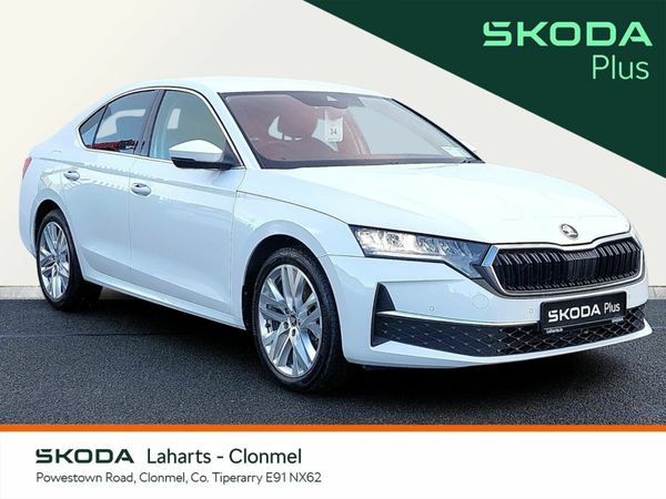 Skoda Octavia Saloon, Diesel, 2025, White
