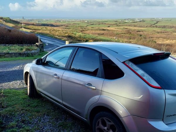 Ford Focus Hatchback, Diesel, 2010, Silver