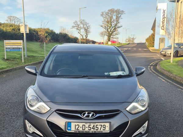 Hyundai i40 Saloon, Diesel, 2012, Silver