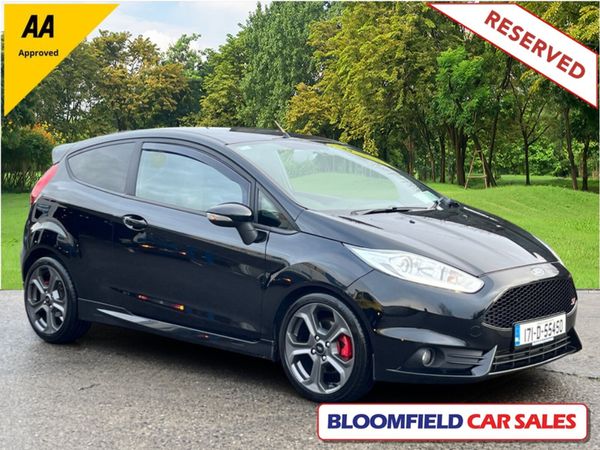 Ford Fiesta Hatchback, Petrol, 2017, Black