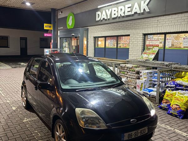 Ford Fiesta Hatchback, Petrol, 2006, Black