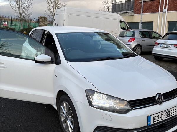 Volkswagen Polo Hatchback, Petrol, 2015, White