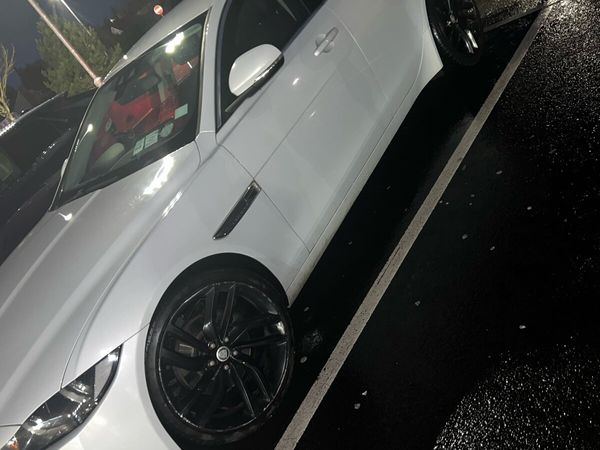 Jaguar XE Saloon, Diesel, 2015, White