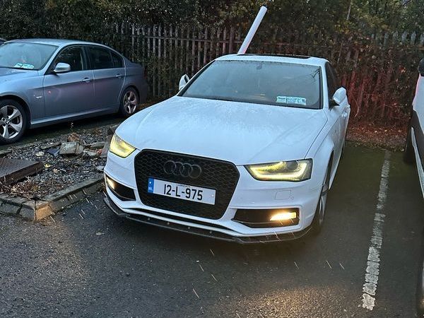 Audi A4 Saloon, Diesel, 2012, White