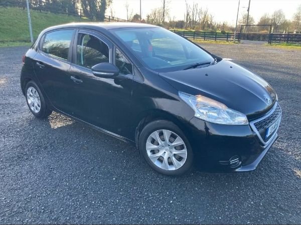 Peugeot 208 Hatchback, Petrol, 2013, Black