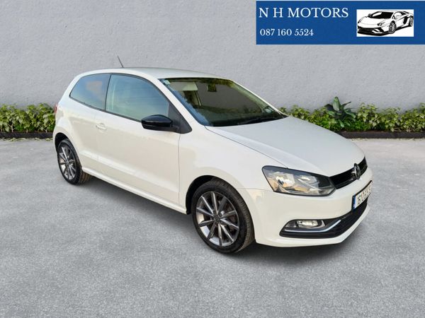 Volkswagen Polo Hatchback, Petrol, 2016, White