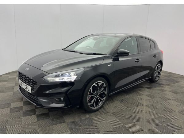 Ford Focus Hatchback, Diesel, 2021, Black