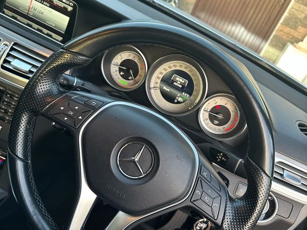 Mercedes-Benz E-Class Saloon, Diesel, 2014, Silver