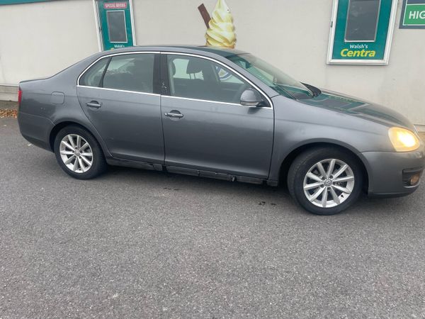 Volkswagen Jetta Saloon, Petrol, 2007, Grey