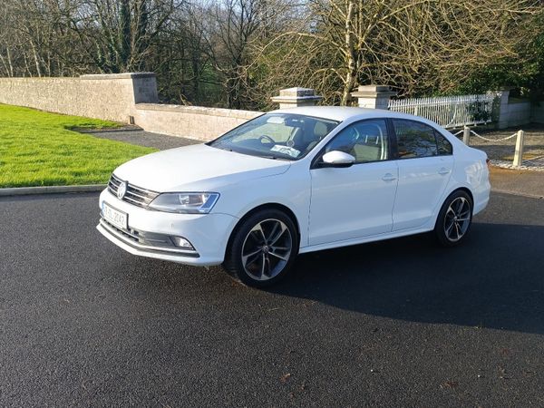Volkswagen Jetta Saloon, Diesel, 2017, White