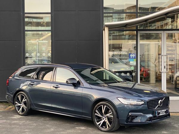 Volvo V90 Estate, Petrol Plug-in Hybrid, 2022, Blue