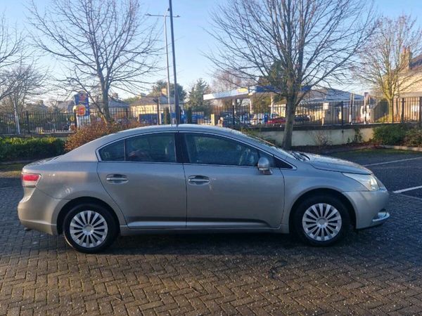 Toyota Avensis Saloon, Diesel, 2010, Grey