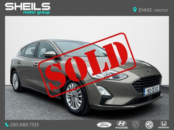 Ford Focus Hatchback, Petrol, 2019, Gold
