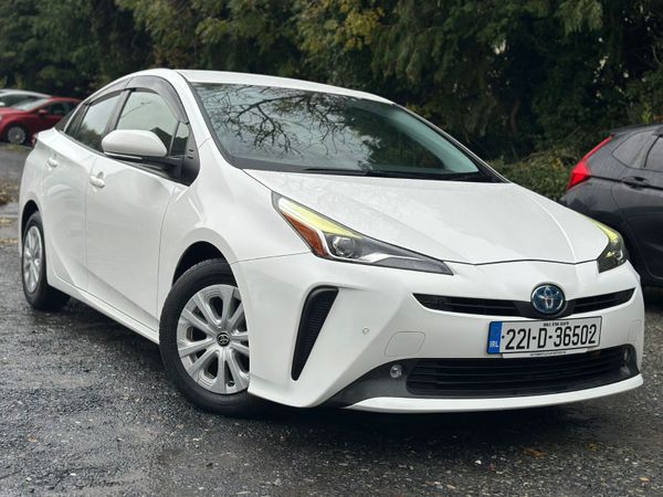 Toyota Prius Hatchback, Petrol Hybrid, 2022, White