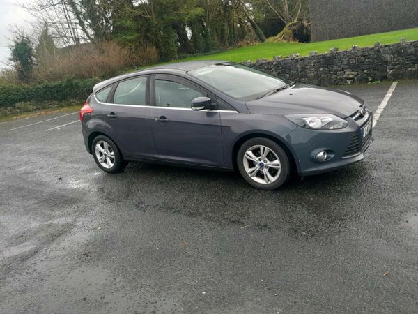 Ford Focus Hatchback, Diesel, 2012, Grey