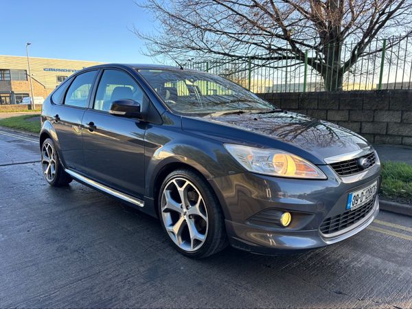 Ford Focus Hatchback, Diesel, 2009, Grey