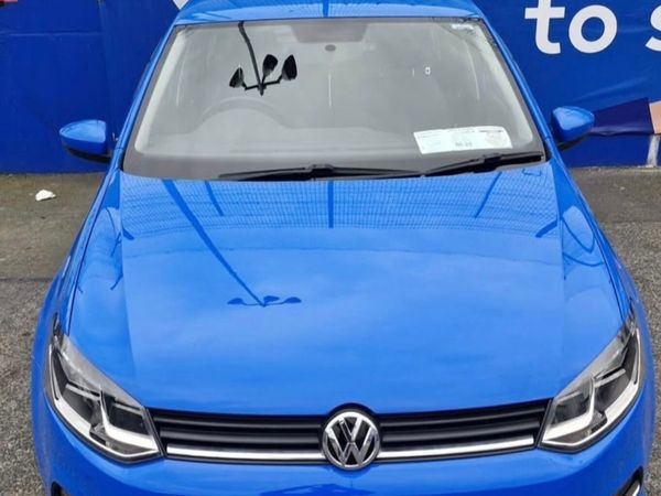Volkswagen Polo Hatchback, Petrol, 2014, Blue