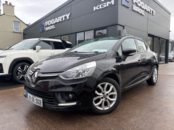 Renault Clio Hatchback, Petrol, 2019, Black