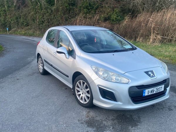Peugeot 308 Hatchback, Diesel, 2011, Silver