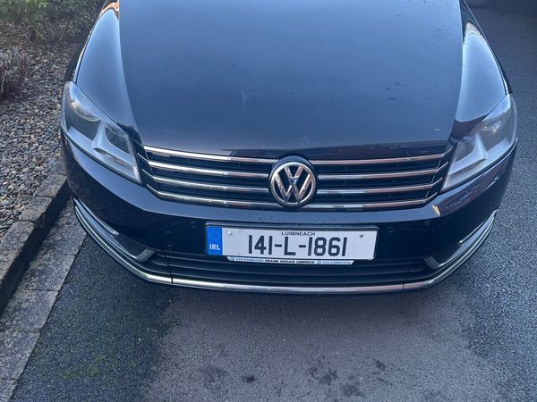 Volkswagen Passat Saloon, Diesel, 2014, Black