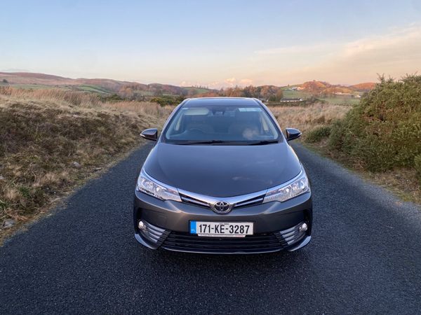 Toyota Corolla Saloon, Diesel, 2017, Grey