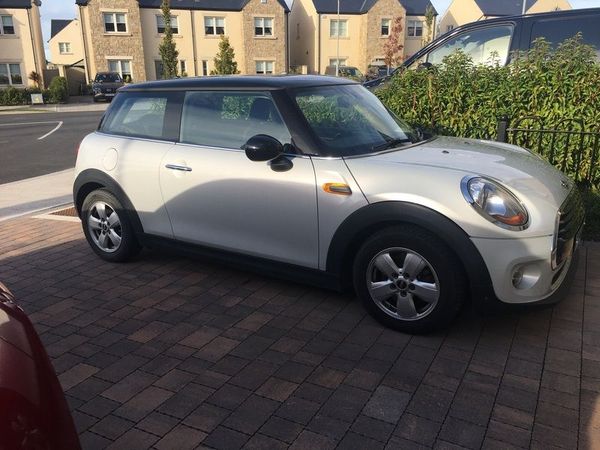 Mini Cooper Hatchback, Petrol, 2018, White