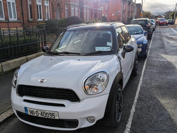 Mini Cooper Hatchback, Diesel, 2014, White
