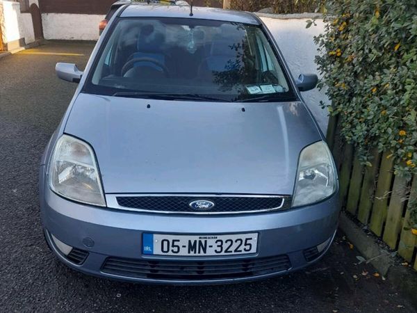 Ford Fiesta Hatchback, Petrol, 2005, Blue