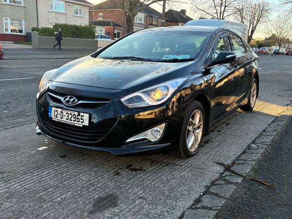 Hyundai i40 Saloon, Diesel, 2012, Black