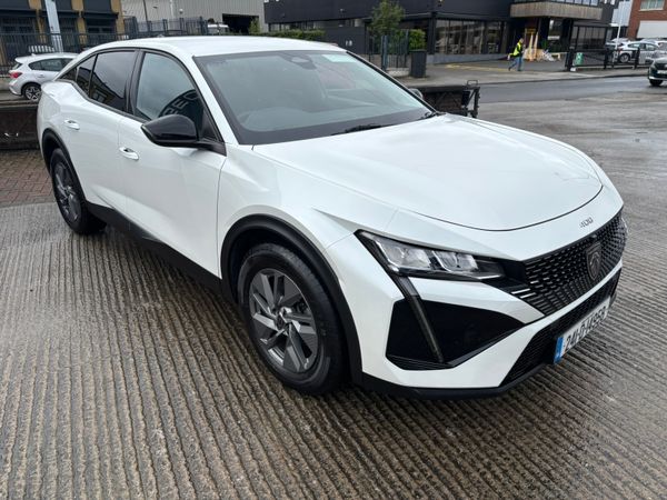 Peugeot 408 Hatchback, Petrol, 2024, White