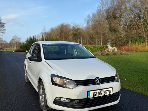 Volkswagen Polo Hatchback, Petrol, 2015, White