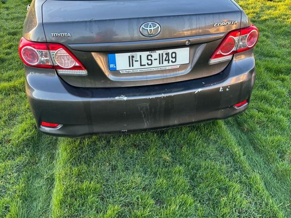 Toyota Corolla Saloon, Diesel, 2011, Grey