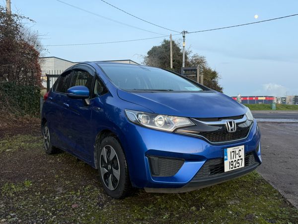 Honda Fit Hatchback, Petrol Hybrid, 2017, Blue